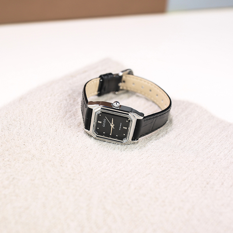 New Classic, Vintage, Hong Kon - Luxury Watch In Hong Kong recensie en prijs