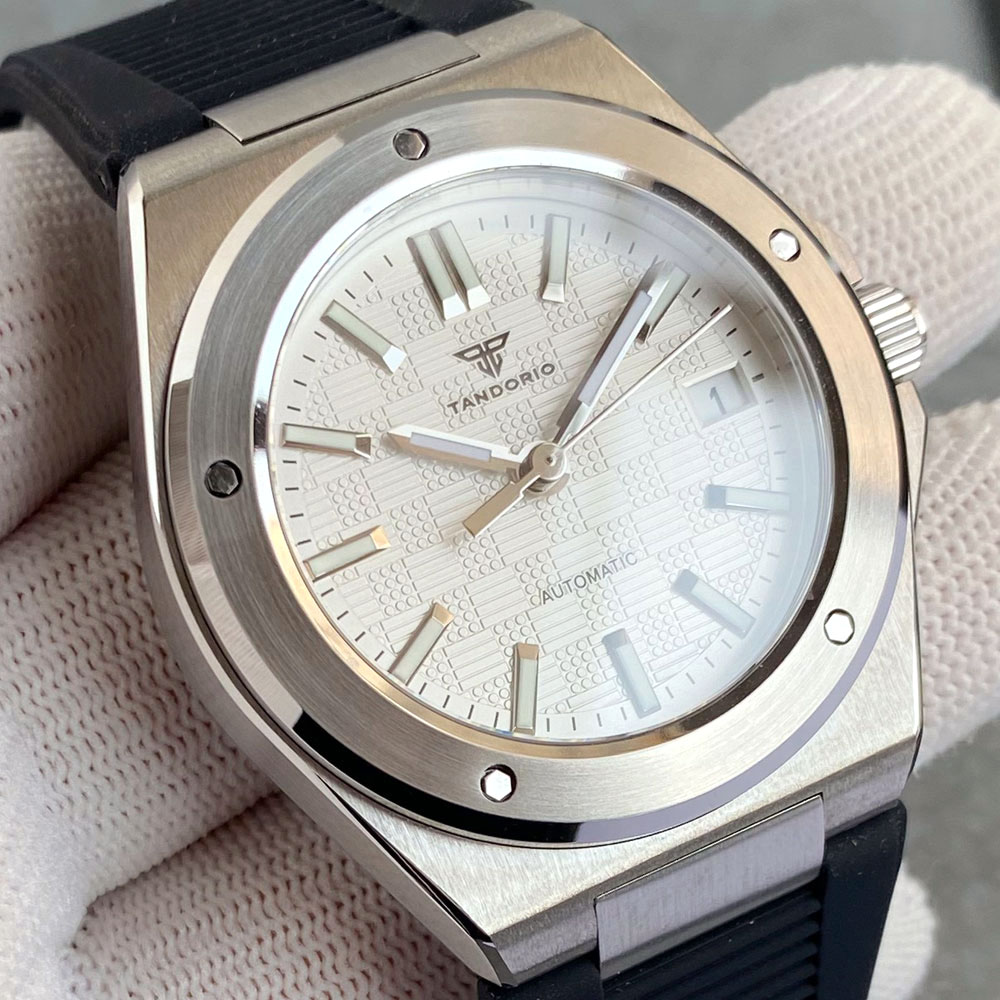 Custom New Silver 40mm Round B - Luxury Watch Japan recensie en prijs